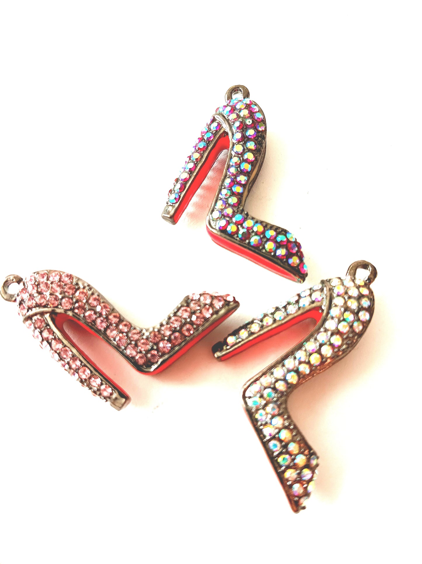 Breloques Crystal Couture Charms™ à talon aiguille à fond rouge, inaltérables, ne se décolorent pas